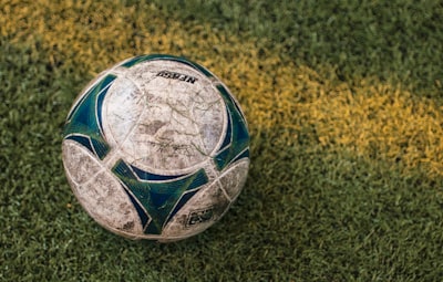 منالذيفازبدوريابطالاوروباعام2000؟